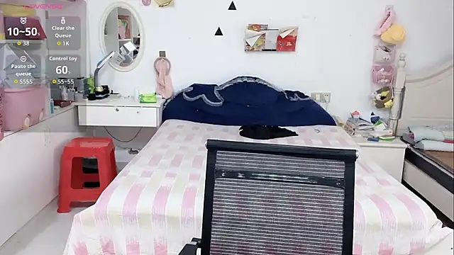 Snapshot of miaomiao-99 chatting on July 7, 9:13 am miaomiao-99 online show from July 7, 9:13 am