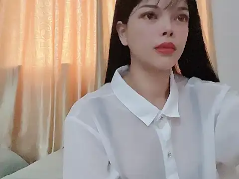 Snapshot of Karen8686 chatting on June 18, 2:34 am Karen8686 online show from June 18, 2:34 am