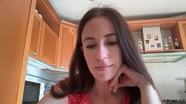 Flamingo Queen online show from July 25, 5:05 am