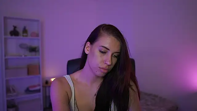 Snapshot of evagomess18 chatting on June 8, 7:14 pm evagomess18 online show from June 8, 7:14 pm