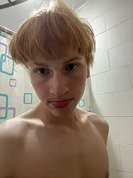 Snapshot of Joshua_Gussy chatting on June 8, 10:10 pm Joshua Gussy online show from June 8, 10:10 pm
