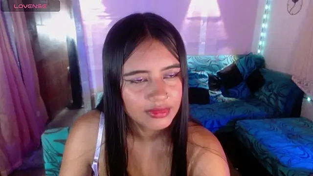 Snapshot of sweet_susy222 chatting on June 22, 12:13 am sweet susy222 online show from June 22, 12:13 am