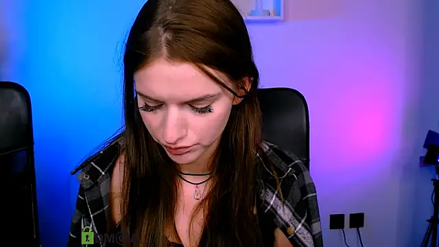naomi perl online show from July 6, 1:08 pm