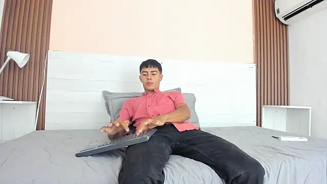 Bruno fox online show from July 24, 8:07 pm