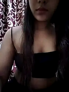 Snapshot of CuteShaluX chatting on August 7, 8:44 pm CuteShaluX online show from August 7, 8:44 pm