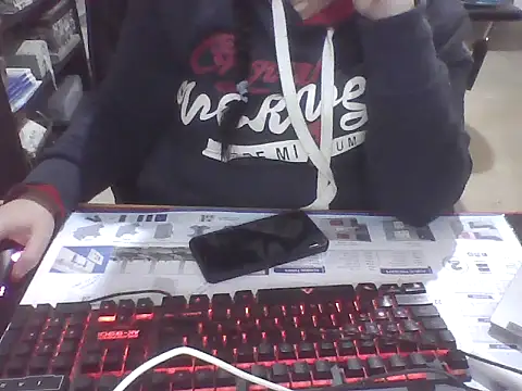 Snapshot of lucyladybug chatting on June 17, 10:17 am lucyladybug online show from June 17, 10:17 am