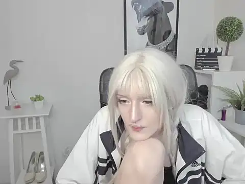 Snapshot of NikaDream chatting on July 6, 3:03 pm NikaDream online show from July 6, 3:03 pm