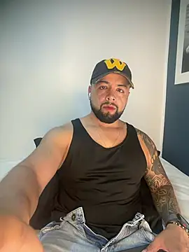 SalvatoreAbu online show from July 14, 3:44 am