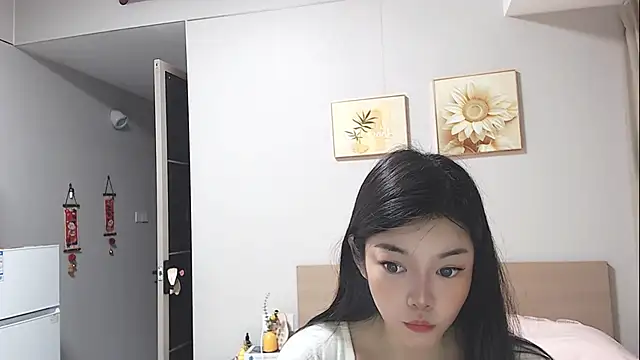 Snapshot of lucky-xiaolu chatting on June 15, 7:43 am lucky-xiaolu online show from June 15, 7:43 am