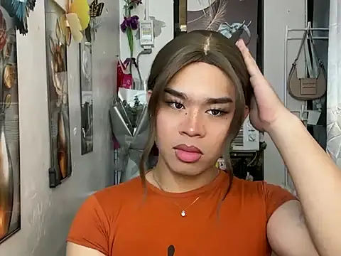 Snapshot of Horny_HoneyX chatting on July 18, 3:38 pm Horny HoneyX online show from July 18, 3:38 pm