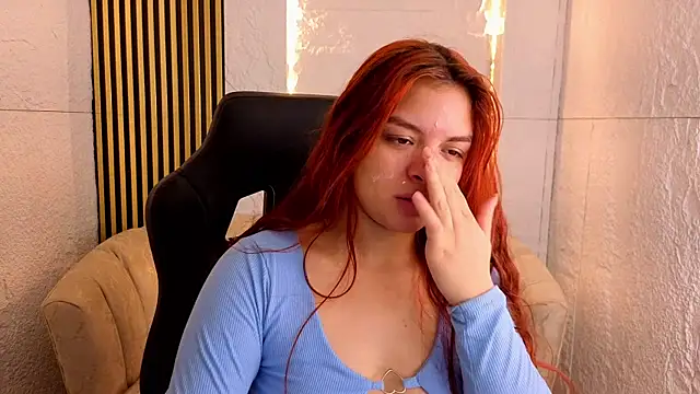 Snapshot of sofia_red_cn chatting on July 10, 1:25 pm sofia red cn online show from July 10, 1:25 pm