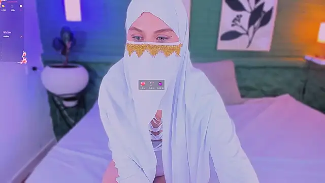 aisha k online show from July 14, 11:32 pm