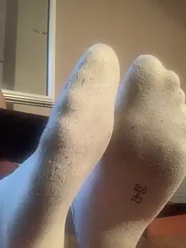 Snapshot of feetG24 chatting on July 15, 5:29 pm feetG24 online show from July 15, 5:29 pm