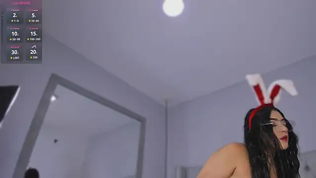 Snapshot of Luna__Velvett_ chatting on July 18, 11:58 am Luna Velvett online show from July 18, 11:58 am