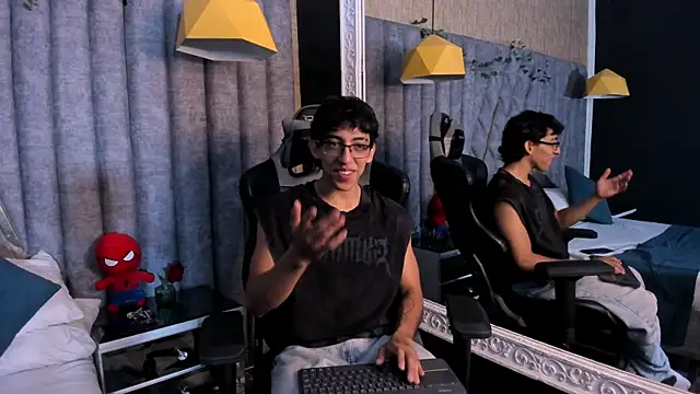 Snapshot of JuliaanRoss chatting on July 29, 8:29 pm JuliaanRoss online show from July 29, 8:29 pm
