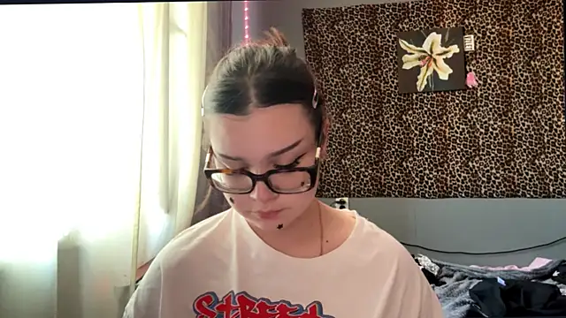 StellaCors online show from August 5, 3:37 pm