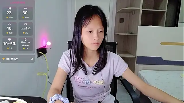 Snapshot of xiaoyu-22 chatting on June 10, 8:13 am xiaoyu-22 online show from June 10, 8:13 am