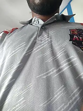 Snapshot of akash_001aa chatting on June 10, 6:01 am akash 001aa online show from June 10, 6:01 am