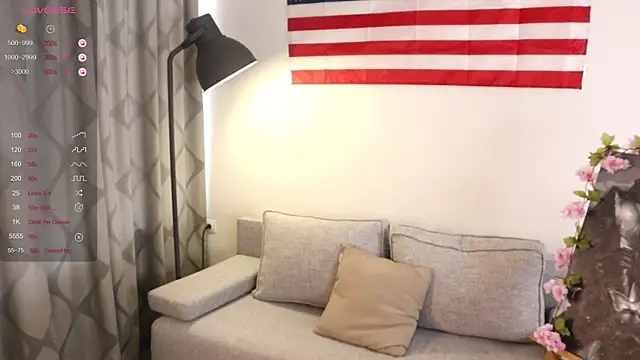 Vicki Turner online show from July 4, 2:12 pm