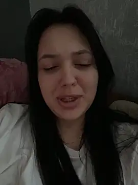 Snapshot of Bettie_Toni chatting on June 14, 1:35 pm Bettie Toni online show from June 14, 1:35 pm