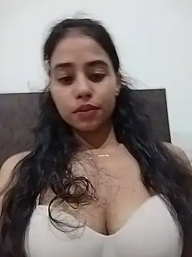 Snapshot of Nikitahot83 chatting on June 19, 6:01 pm Nikitahot83 online show from June 19, 6:01 pm