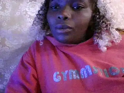 Snapshot of lucyswee chatting on July 28, 5:36 am lucyswee online show from July 28, 5:36 am
