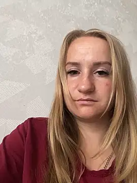 Emilia kis online show from June 12, 10:47 am