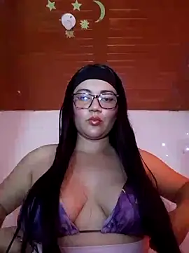 litle hot online show from June 16, 10:34 pm