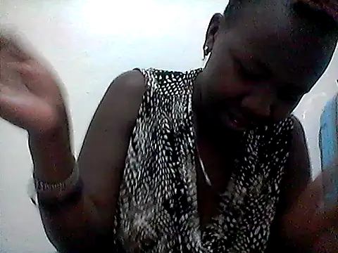 Snapshot of beutifulebonya chatting on June 12, 10:52 pm beutifulebonya online show from June 12, 10:52 pm
