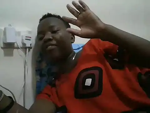 Snapshot of beutifulebonya chatting on June 14, 3:47 pm beutifulebonya online show from June 14, 3:47 pm