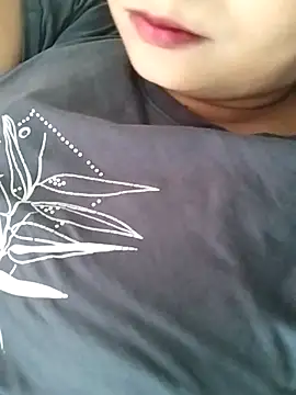 Snapshot of Missridhi chatting on June 12, 6:45 am Missridhi online show from June 12, 6:45 am