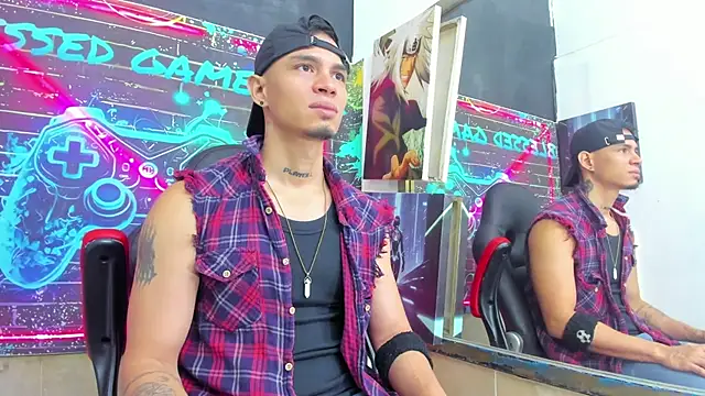 Snapshot of Angel_Blessed chatting on July 1, 11:56 am Angel Blessed online show from July 1, 11:56 am
