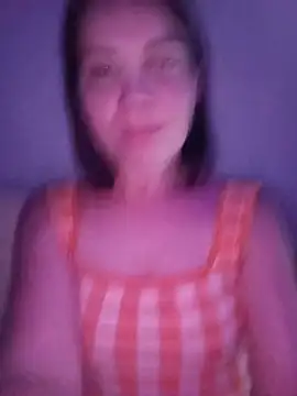 Snapshot of Janie_Days chatting on July 1, 9:14 pm Janie Days online show from July 1, 9:14 pm