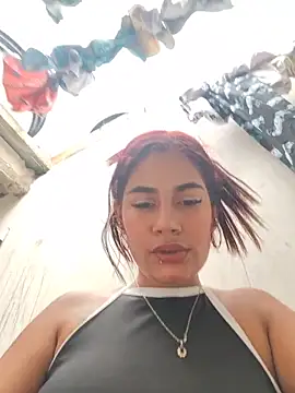 Snapshot of dulce_amber21 chatting on June 22, 7:22 pm dulce amber21 online show from June 22, 7:22 pm