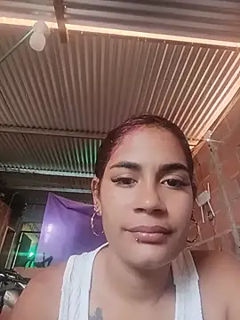Snapshot of dulce_amber21 chatting on July 8, 12:31 pm dulce amber21 online show from July 8, 12:31 pm