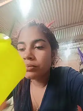 Snapshot of dulce_amber21 chatting on July 18, 12:31 pm dulce amber21 online show from July 18, 12:31 pm