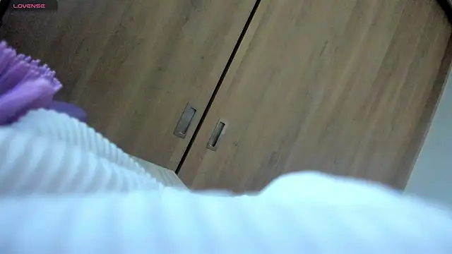 little caro online show from July 25, 3:42 pm
