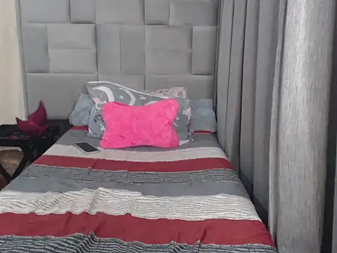 Snapshot of Wifey_Amanda chatting on June 29, 4:08 am Wifey Amanda online show from June 29, 4:08 am