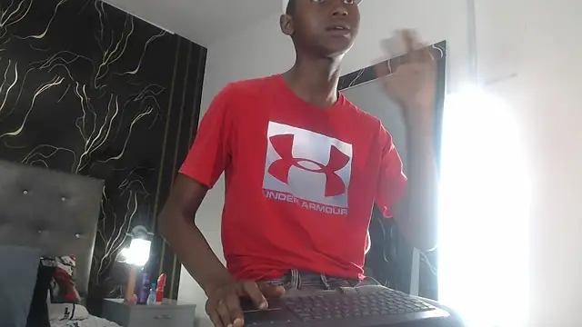 Snapshot of Joel_Bell chatting on July 28, 12:01 pm Joel Bell online show from July 28, 12:01 pm