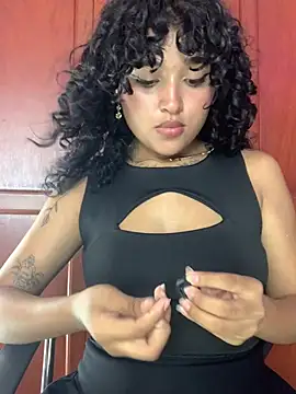 maryale01 online show from July 24, 1:47 am