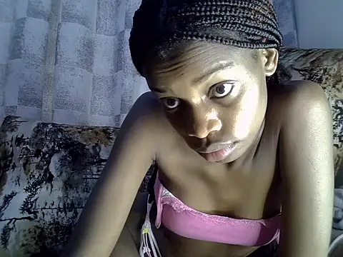 Snapshot of xobarbiee chatting on July 7, 8:18 am xobarbiee online show from July 7, 8:18 am