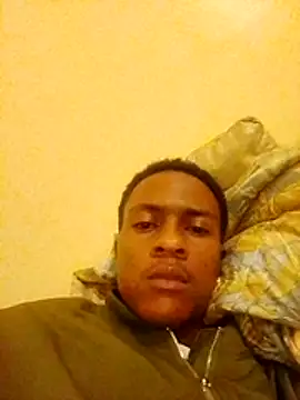 Snapshot of zitolo chatting on July 3, 11:55 pm zitolo online show from July 3, 11:55 pm