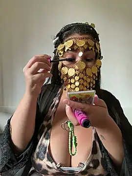 Snapshot of NiaBeurette chatting on July 12, 5:59 pm NiaBeurette online show from July 12, 5:59 pm