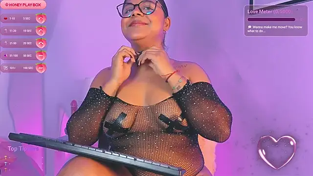 Snapshot of Chelseea_bluey chatting on July 18, 12:48 am Chelseea bluey online show from July 18, 12:48 am