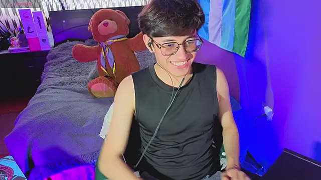 Snapshot of Angelito_Twink chatting on July 28, 9:03 pm Angelito Twink online show from July 28, 9:03 pm