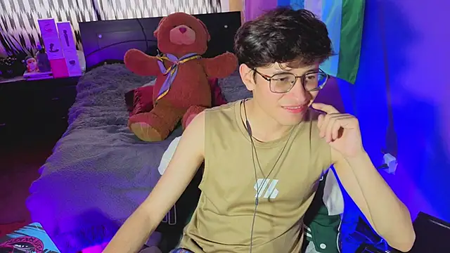 Snapshot of Angelito_Twink chatting on July 29, 10:19 pm Angelito Twink online show from July 29, 10:19 pm