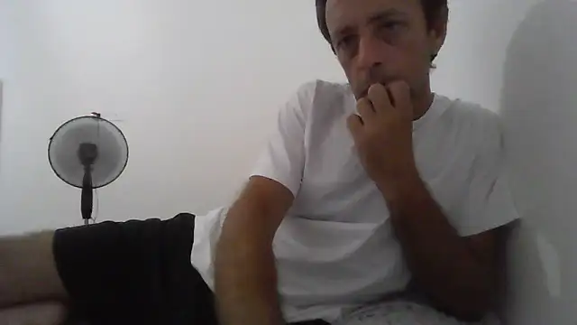 Snapshot of Coppiahot-26 chatting on June 15, 8:00 pm Coppiahot-26 online show from June 15, 8:00 pm