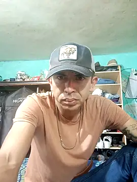 Snapshot of blueizam chatting on June 13, 11:35 pm blueizam online show from June 13, 11:35 pm
