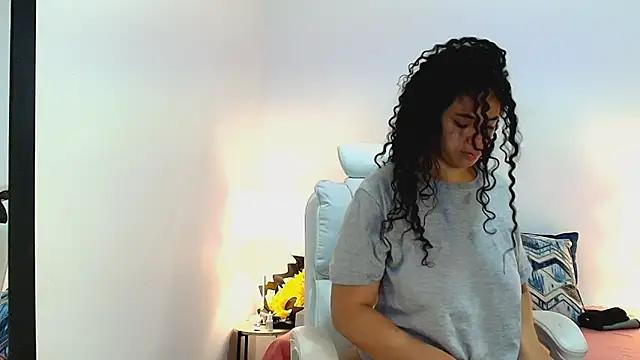 Isabella Sophia19 online show from July 10, 10:51 am