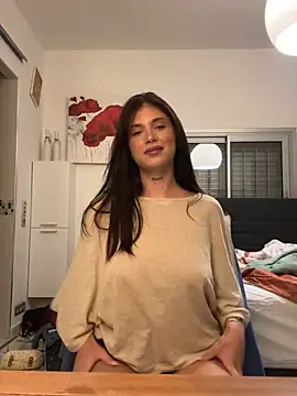 Snapshot of Milagomez chatting on August 9, 12:12 am Milagomez online show from August 9, 12:12 am